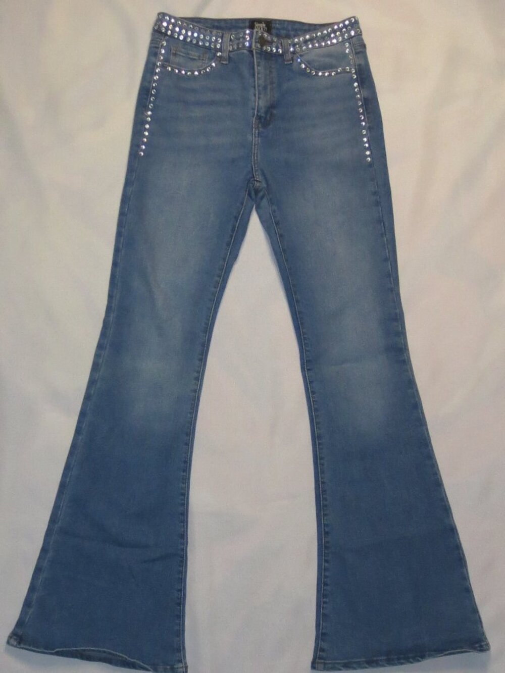 SIMPLE SOCIETY juniors JEANS blue FRAYED denim BEDAZZLED bling CLUB flare SIZE 7